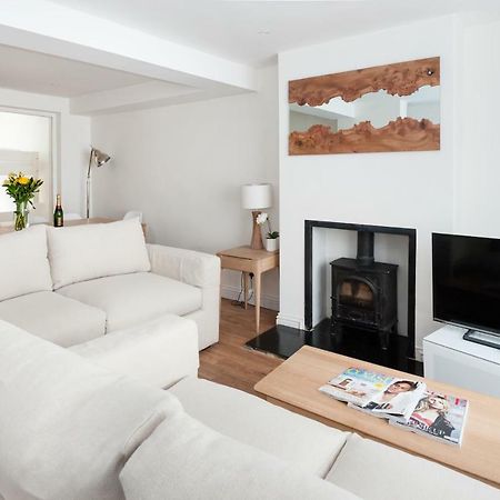 Sea Breeze Cottage With Parking By Myholidaylet Brighton ภายนอก รูปภาพ