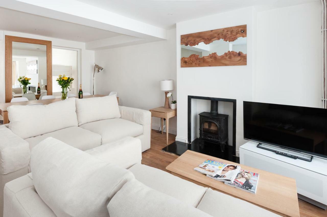 Sea Breeze Cottage With Parking By Myholidaylet Brighton ภายนอก รูปภาพ