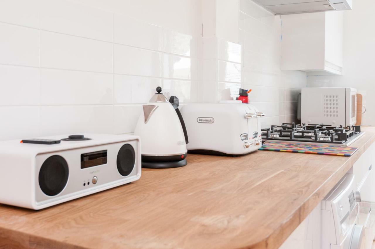 Sea Breeze Cottage With Parking By Myholidaylet Brighton ภายนอก รูปภาพ